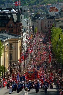 17. Mai tog på Karl Johan