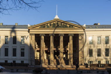 Domus Media på Universitetsplassen