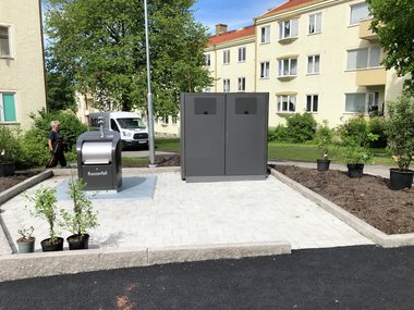 UWS Evolution L + Container garage 2x370L 