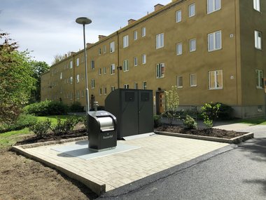 UWS Evolution L + Container garage 2x370L 