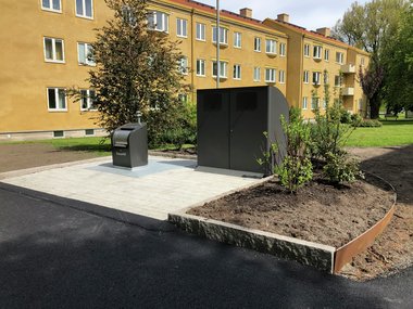 UWS Evolution L + Container garage 2x370L 