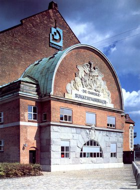 Virksomhedens hovedkontor 1989-2020