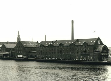 Phønix, Langebrogade