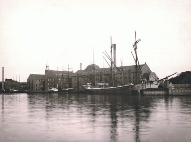 Raffinaderiet Phønix på Langebrogade ca 1920