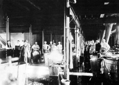 Centrifugekælderen på Nykøbing Sukkerfabrik o. 1910.