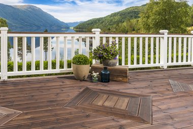 Terrassebord DUO 28x120, brun