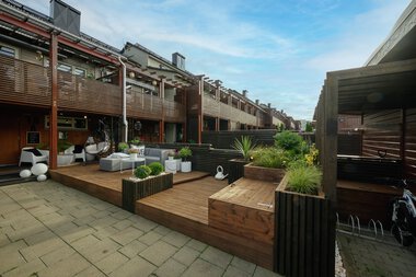 Trondheim - Flatåsen, Gunn Berit Fineidet, uteområde med MøreRoyal