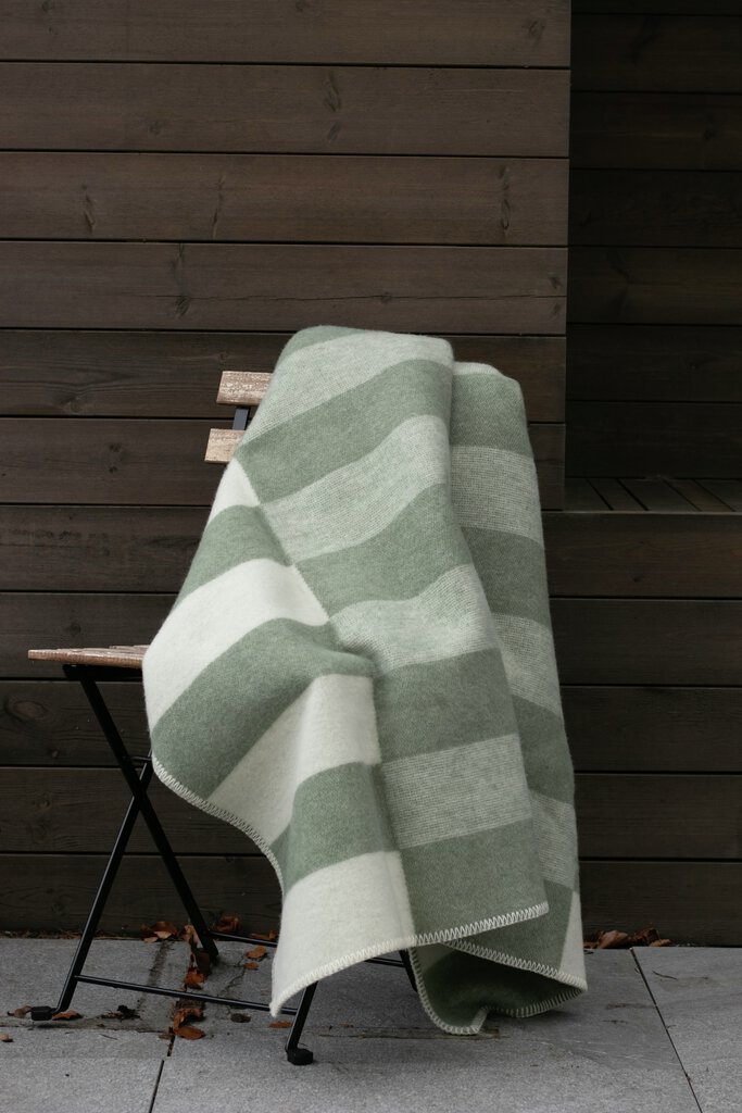 Lillestrøm - Anette Wie, stol med pledd