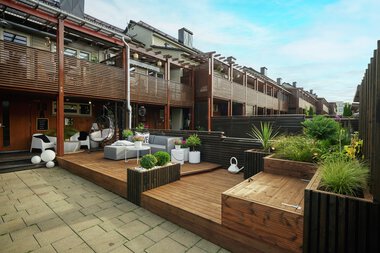 Trondheim - Flatåsen, Gunn Berit Fineidet, uteområde med MøreRoyal