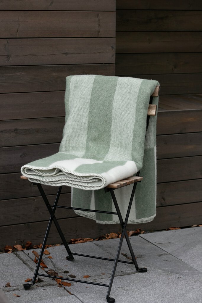 Lillestrøm - Anette Wie, stol med pledd