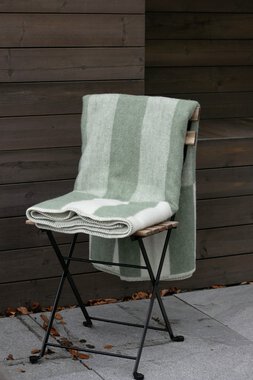 Lillestrøm - Anette Wie, stol med pledd