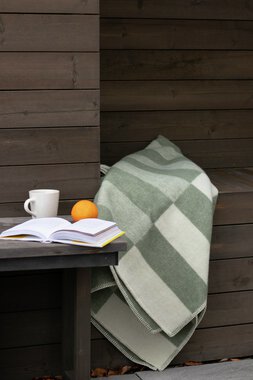 Lillestrøm - Anette Wie, stol med pledd