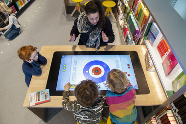 Deichman Bjørvika barneavdelingen barn voksen digitalt spill