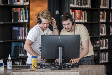 Deichman Bjørvika 18. juni 2020 bilder ifra åpningskvelden