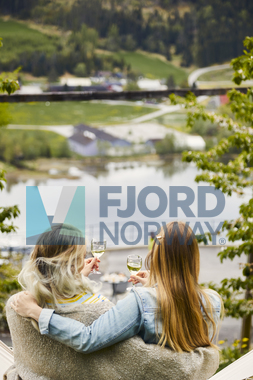 Sidersmaking og blomstring i Ulvik