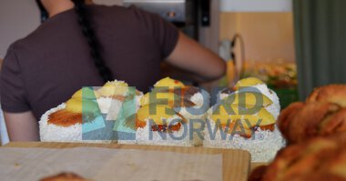 Det Gule Huset, Sogndal, Sognefjord