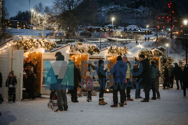 Julemarked i Hjelmeland