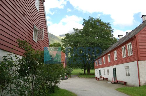 image-description