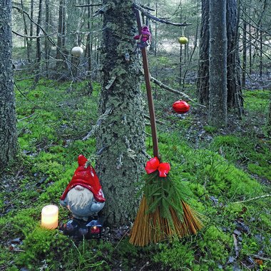 Kulenisse og heks på kost