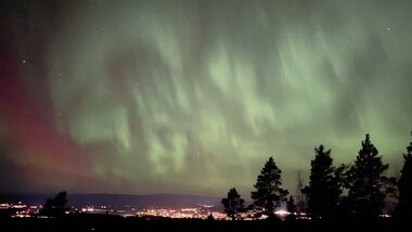 Nordlys lørdag kveld