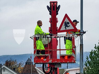 Oppsetting av Nisseskilt i Osloveien