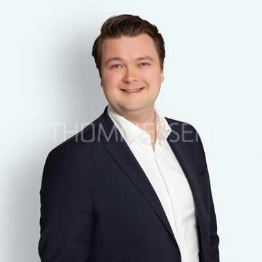 Lødøen, Jonas William Eikenes