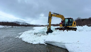 Montering av pukkellaksfelle
