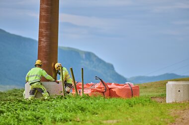 Mastemontering i Ryfylke, Hjelmeland Strand