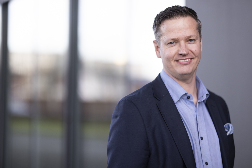 Andreas Veggeland, kommunikasjonssjef tele