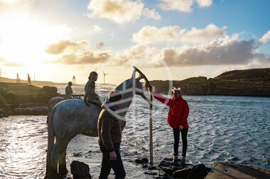 The rising Tide, Kvalsvik