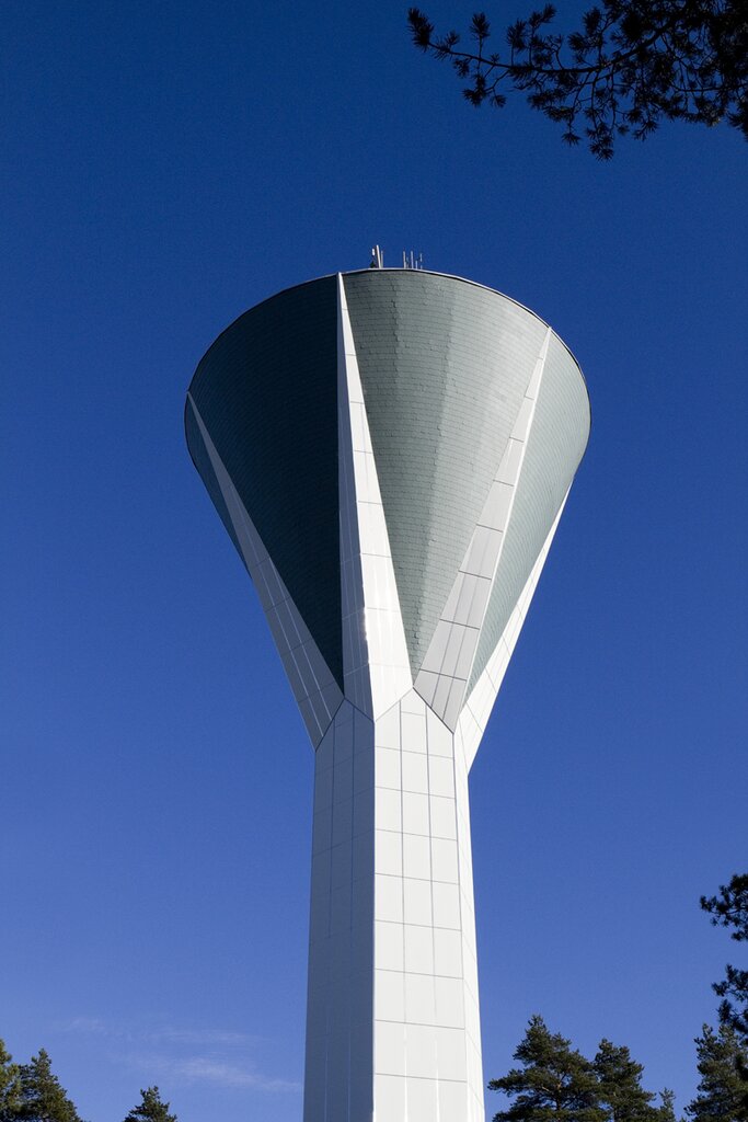 Mustakallio water tower