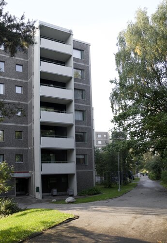 Henrikintie_5 Nature balcony panels