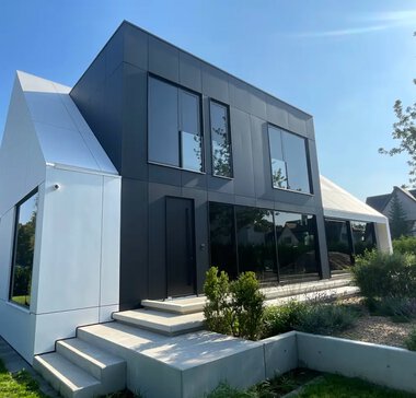 Papli. Private House