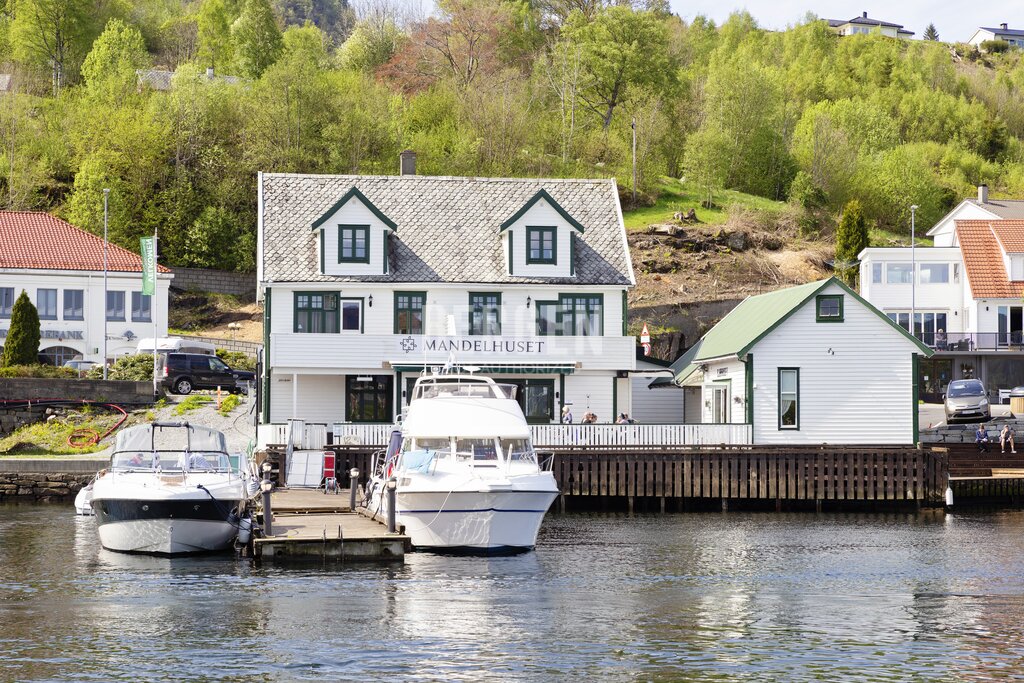 Mandelhuset på Våge på Tysnes 