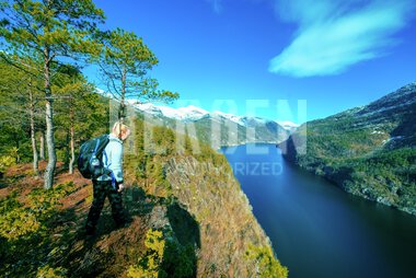 Fjelltur til "Slottet" i Modalen kommune utenfor Bergen