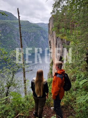 Fjelltur til "Slottet" i Modalen kommune utenfor Bergen