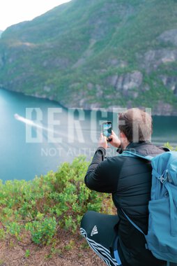 Fjelltur til "Slottet" i Modalen kommune utenfor Bergen
