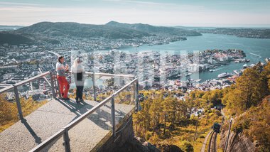 Utsikt fra toppen av Fløyen i Bergen