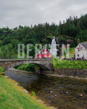 Steinsdalsfossen