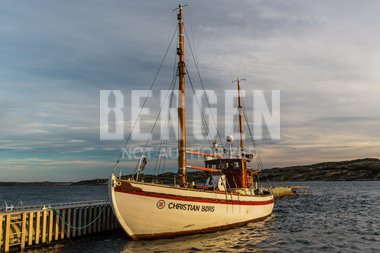 Båt til kai på Panorama Hotell & Resort