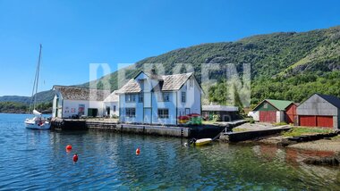 Årbakka Handelsstad på Tysnes kommune utenfor Bergen