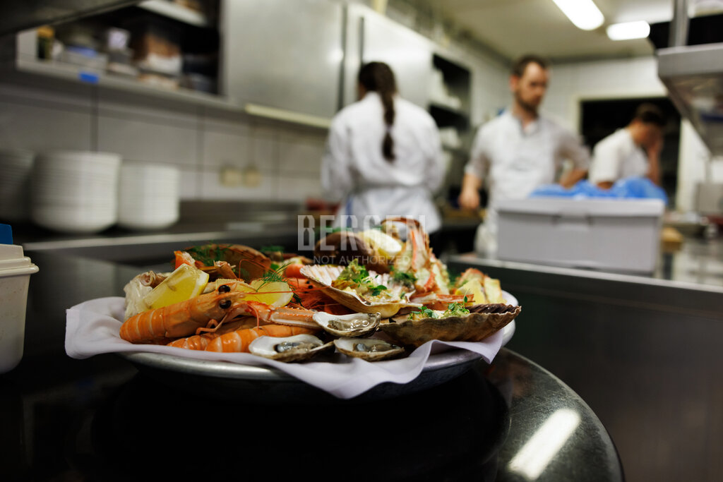 Bekkjarvik Gjestgiveri Hotel & Suites