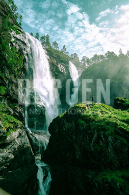 Hesjedalsfossen i Vaksdal kommune utenfor Bergen