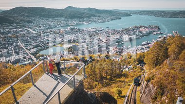 Utsikt fra toppen av Fløyen i Bergen