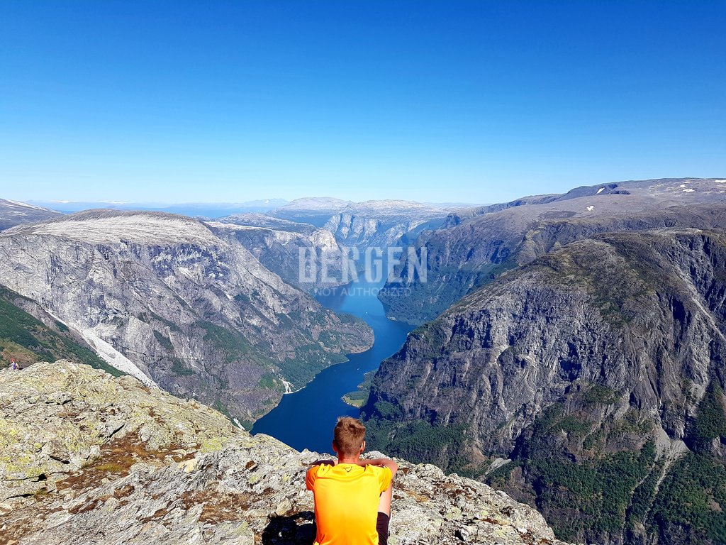 Utsikt fra Bakkanosi  nær Gudvangen