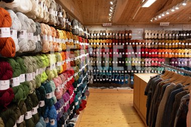 Hillesvåg Ullvarefabrikk i Alver kommune utenfor Bergen