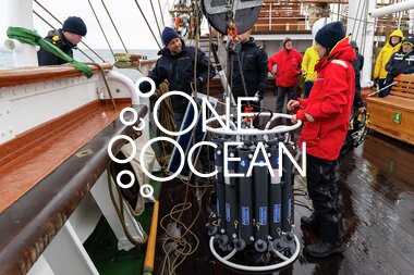 Vannprøver med rosette og CTD