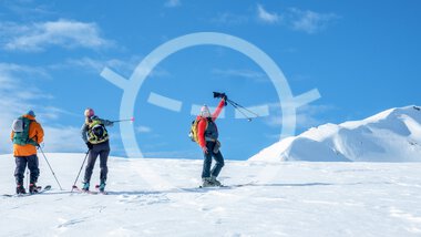 Ski touring to Botntinden
