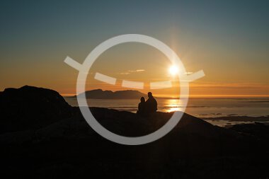 Hike to Ryptinden in Sømna in the midnight sun