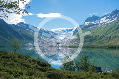 Glacier hiking on Engenbreen, Svartisen in Meløy
